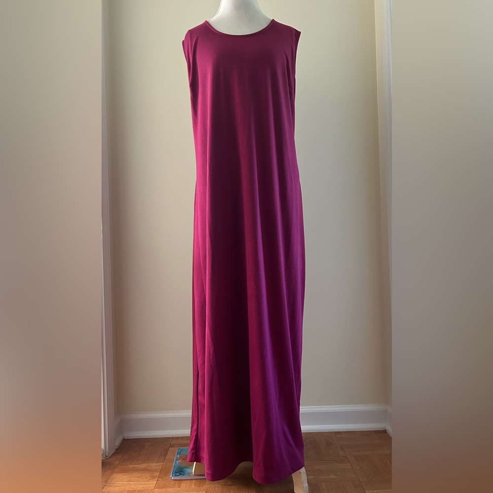 CUTE Wine Colored Dress